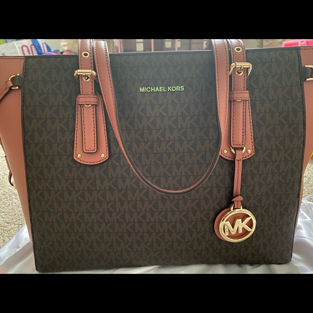 Poshmark Closet Compliments 💕